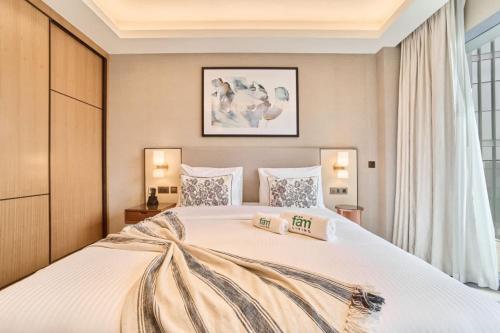 Premium 2BR Address Opera Downtown Dubai - image 9