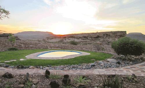 Tsubes Petrified Forest Tented Camp in 霍里克薩斯