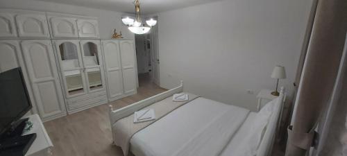 Apartment Kula - image 13