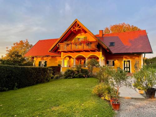 Weingut - Ferienhaus Sonja Rohrbacher - Maribor Weingut - Ferienhaus Sonja Rohrbacher - Maribor