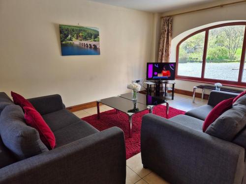 Hobby Stable Cottage in Cynghordy