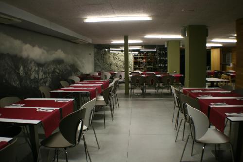 Restaurant, Hotel Picos De Europa in Santander