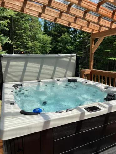 Chalet Le Mona in Notre-Dame-Des-Bois (QC)