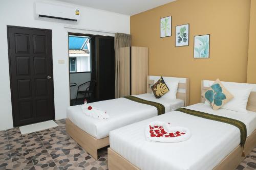 room detail thumbnail 0