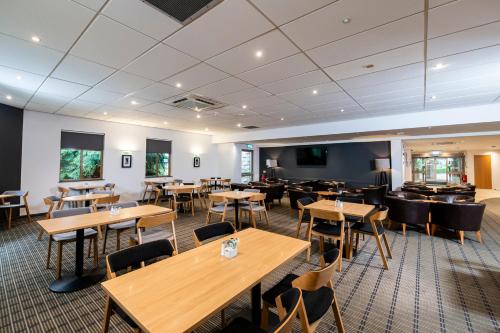 Holiday Inn Express Inverness an IHG Hotel - image 9