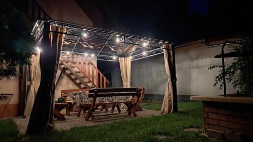 Viesnīcas āriene, Relax II. Vendégház (Relax II. Vendeghaz) in Dunapataja