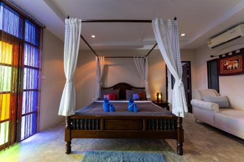 room detail thumbnail 0