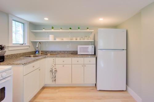 Lakeside Spofford Retreat Near Hiking & Boating! in Chesterfield