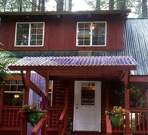 . Charming A-Frame Cabin Rental on Prince of Wales Island in Hollis, Alaska