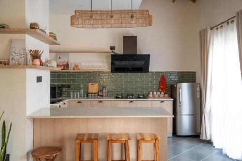 Ahrin House-entire villa with kitchen and parking in Sidhbari