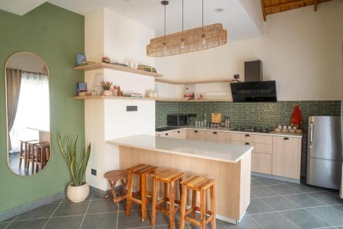 Ahrin House-entire villa with kitchen and parking in Sidhbari