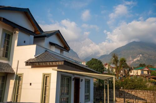Ahrin House-entire villa with kitchen and parking in Sidhbari