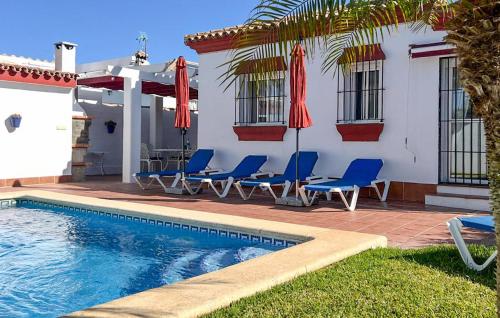 Awesome Home In Chiclana De La Fronter