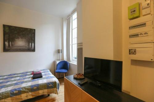 Superb quiet and comfortable studio apartment - image 9