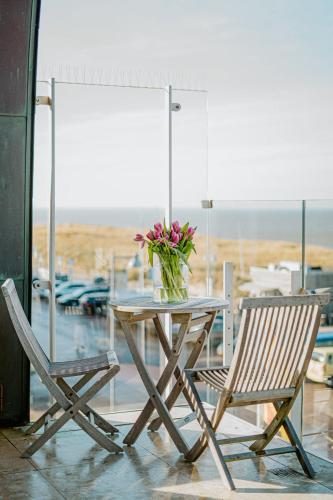 Apartment De Zeeparel by Interhome in Doctor Wiardi Beckmanlaan