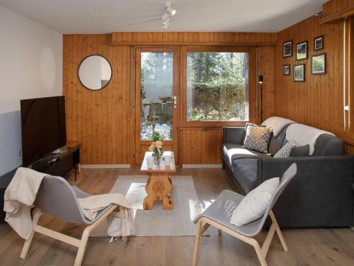 Apartment Arolla R01 by Interhome in Champex