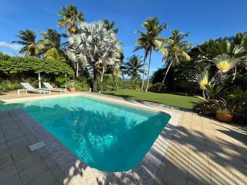 Villa Ti Moudong Le Bibalow Bord de Mer Piscine in Baie-Mahault