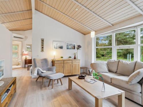 Holiday Home Angelika - 1-3km from the sea by Interhome in Nykobing Sjaelland