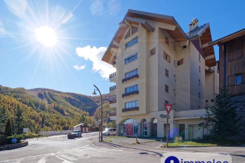 Apartment in center of Auron in Saint-Étienne-de-Tinée