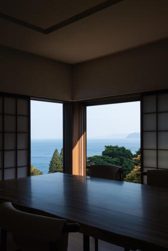 Poka Villa Matsushioen 松汐苑 熱海 in Izusan