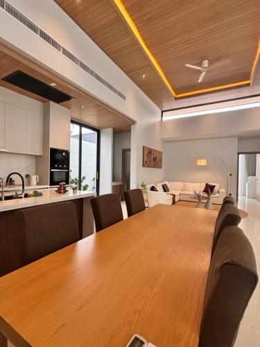 Phuket Moana Pool Villa near British International School Phuket