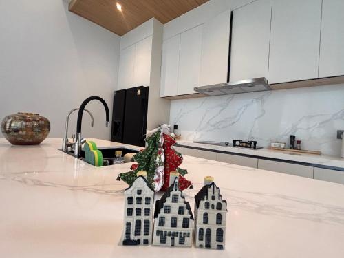 Phuket Moana Pool Villa near British International School Phuket