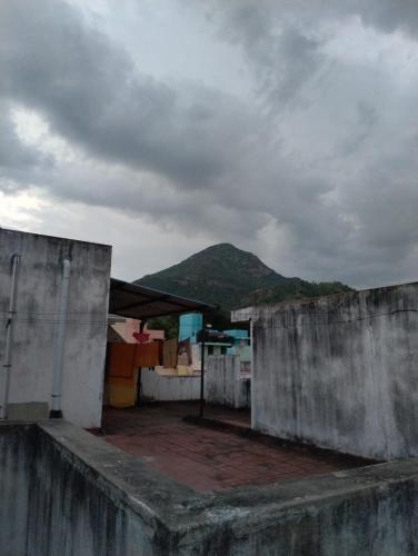 Sri Sai Dwaraka Home stay - image 5