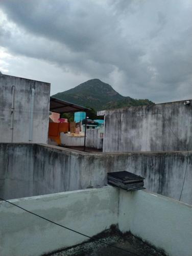 Sri Sai Dwaraka Home stay - image 2