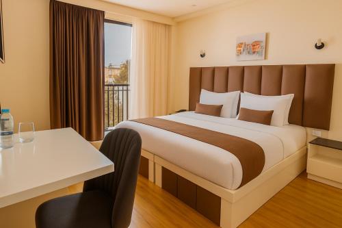 2 king beds