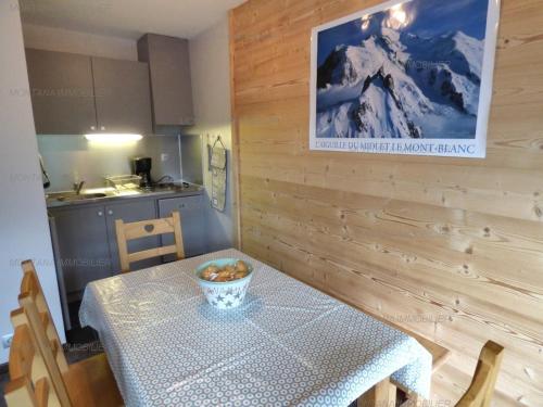 Studio rénové avec balcon exposé sud idéal pour 4 personnes - FR-1-458-141 - image 5
