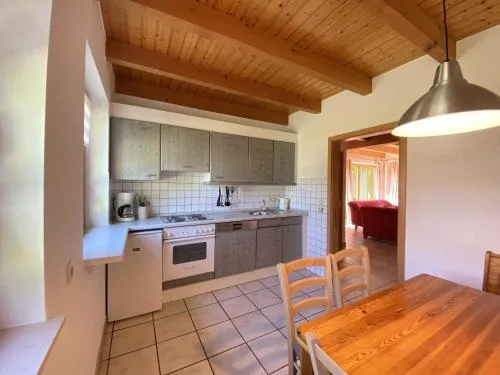 Haus 27 Natur Ferienpark, Grüne Oase für Wanderurlaub, Naturgenuss und pure Entspannung in Nieheim, Deutschland