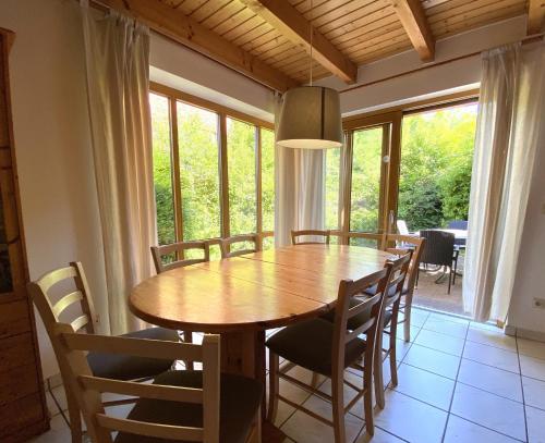 Haus 4 Wandern und Radeln im wunderschönen Teutoburger Wald - Natur Ferienpark in Nieheim, Deutschland