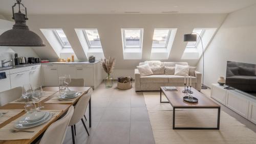 Modern apartment next to Zurich HB with roof terrace