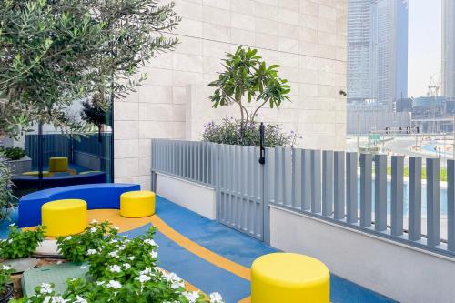 Instalaciones, Blueground Al Safa 2 pool nr Canal DXB-1678 in Jumeirah