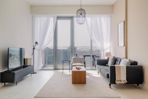 Instalaciones, Blueground Al Safa 2 pool nr Canal DXB-1677 in Jumeirah