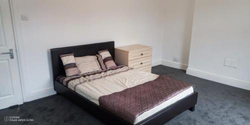 The Lovely Lane Lounge gîte à louer Warrington Hospital