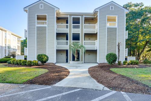 Fairway Views! Resort-Style Condo in Sunset Beach in Sansetbīča (NC)