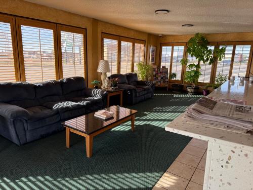 La Vista Inn - image 10