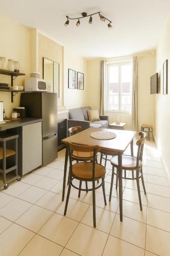 Les Lodges du Castel in Orges