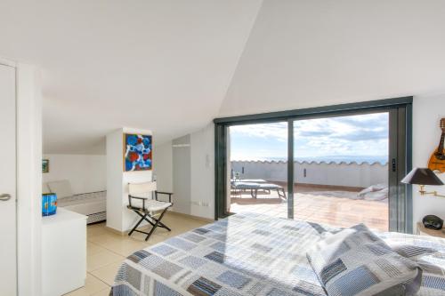 balkon/terras, MILENI 1 1 4 2 Roses in El Mas Mates