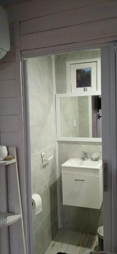 Tiny house los cuchi in Nogolí