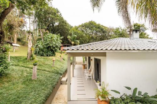 Chácara Privativa com Quadra de Beach Tennis (Chacara Privativa com Quadra de Beach Tennis) in กัมโป ลาร์โก