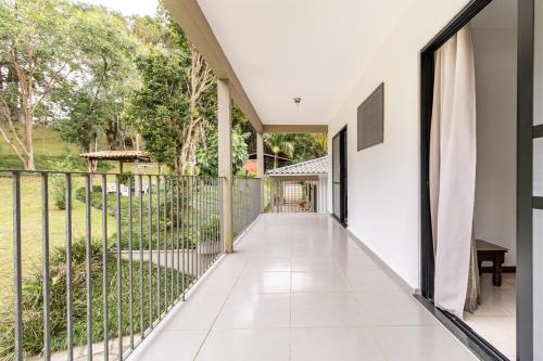 Chácara Privativa com Quadra de Beach Tennis (Chacara Privativa com Quadra de Beach Tennis) in กัมโป ลาร์โก