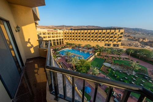 East hotel in Sowayma