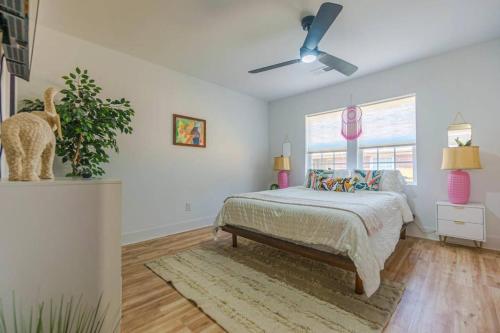 Spacious 4BR Fenced Backyard Area in สปริงฟิลด์ (เทนเนสซี)