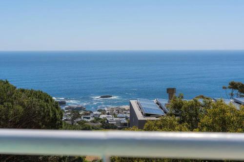 Coastal Penthouse Private Pool and Stunning Sea Views - image 14