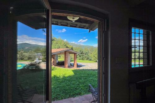 Зовнішній вигляд готелю, Tuscan Retreat With Pool And Panoramic Views in Пеша