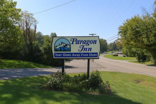 Paragon Inn Hillsboro - image 2