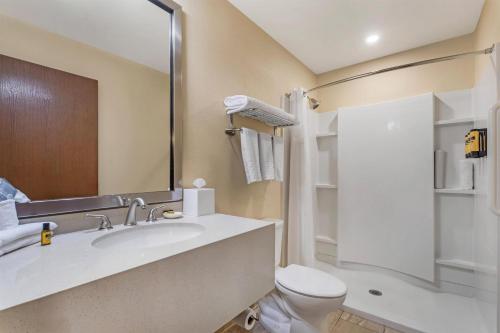 Best Western Plus Plaza by the Green - image 13