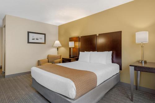 Best Western Plus Plaza by the Green - image 11